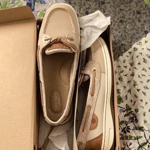 Women’s Sperry Top Sider. Brand new. Size 7. Color listed as Confetti Oat.